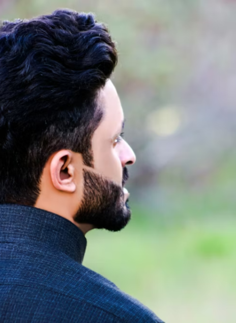 Textured crop hairstyle with beard